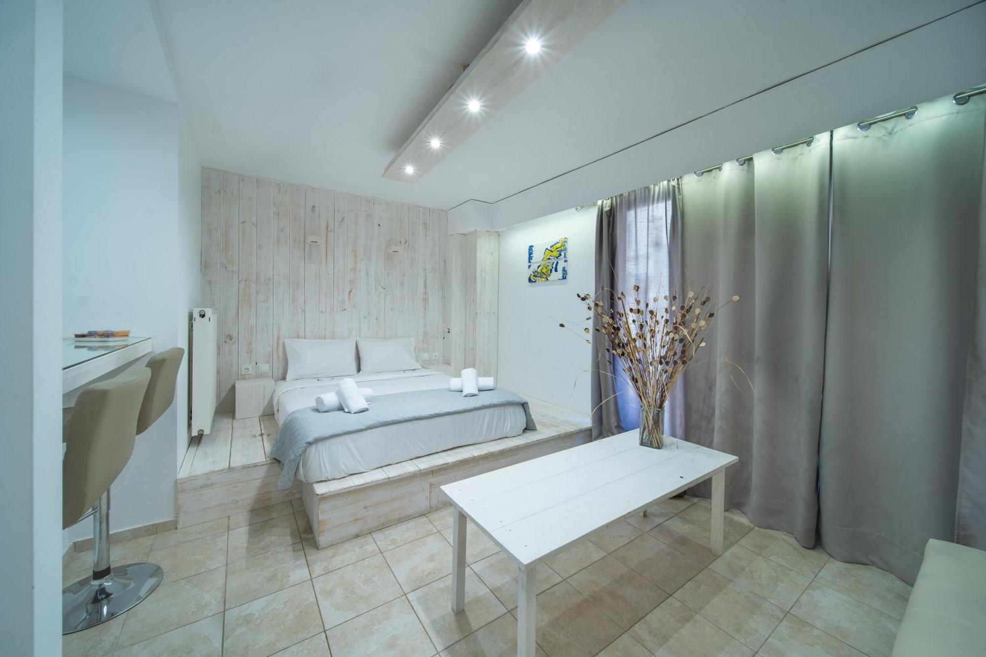 Center By Cretan * Heraklion (Crete)